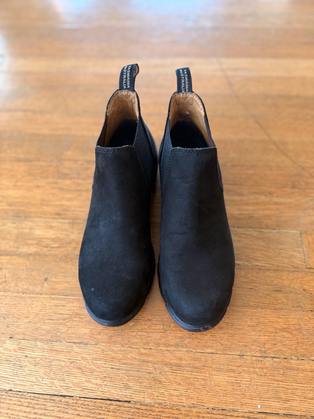 Blundstone Black Suede Chelsea Ankle Boots